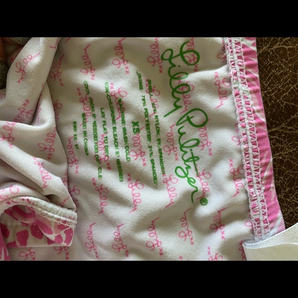 Lilly Pulitzer Spot On bikini XS hard to find! - Picture 3 of 3